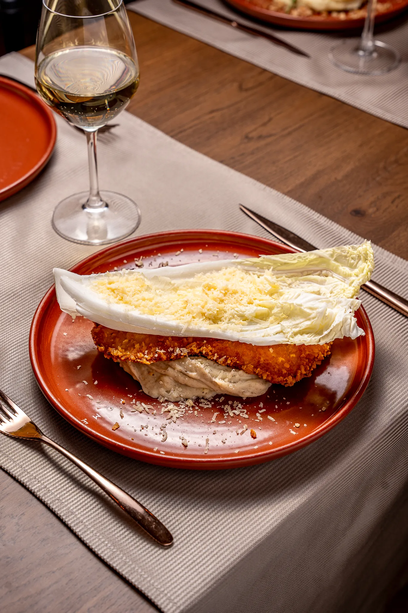 Piept de pui crocant în crustă aurie